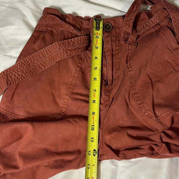 Maurice’s Rust pants with paper bag waist and belt - Picture 11 of 11